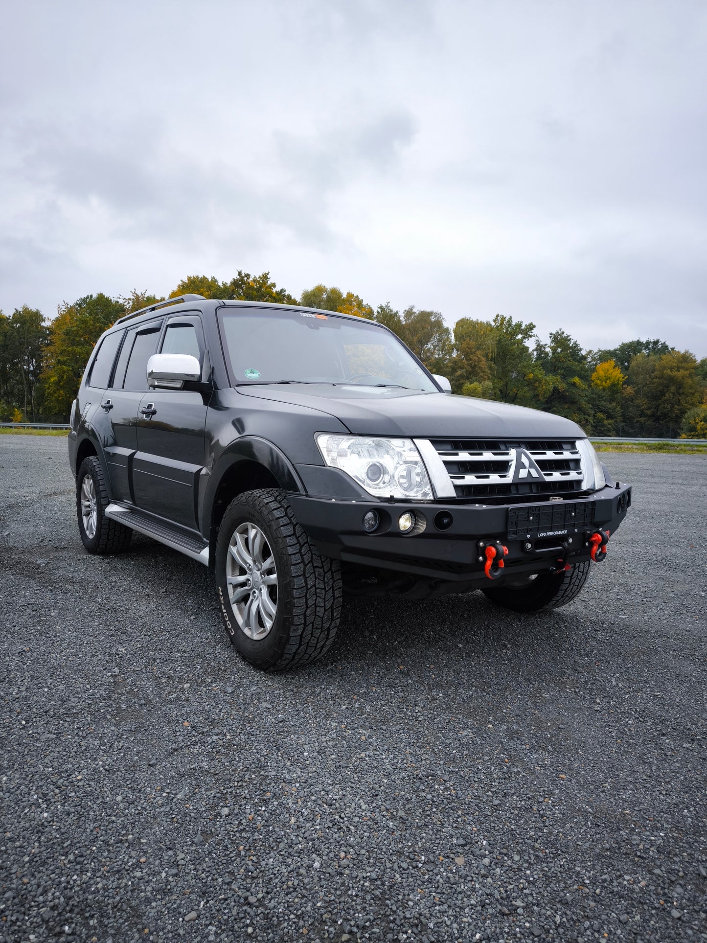 F4x4 Seilwindenstoßstange Mitsubishi Pajero V80