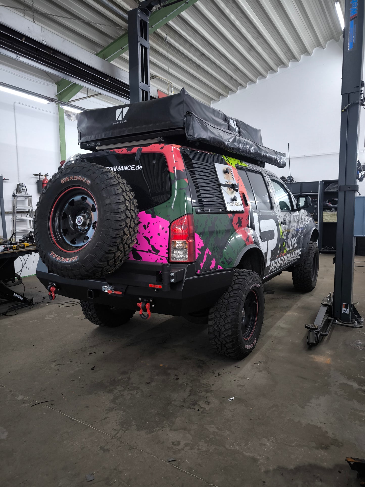 Nissan Pathfinder R51 Heckstoßstange